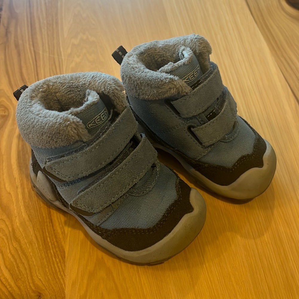 Keen baby toddler insulated chukka boot